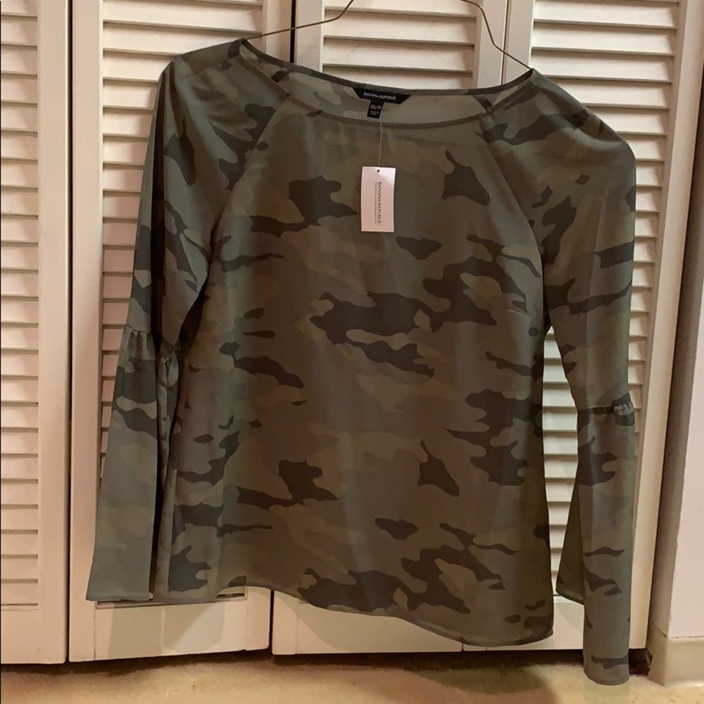 Banana Republic long sleeve, camouflage print top